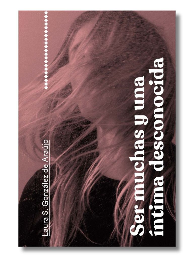 Participa en el sorteo del libro que explora las diferentes identidades de una mujer