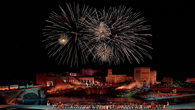 Descubre la magia de Puy du Fou España: de las batallas de día al gran espectáculo nocturno